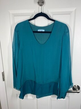 Gigi Moda teal silk layered v-neck flowy tiered blouse size large made in Italy